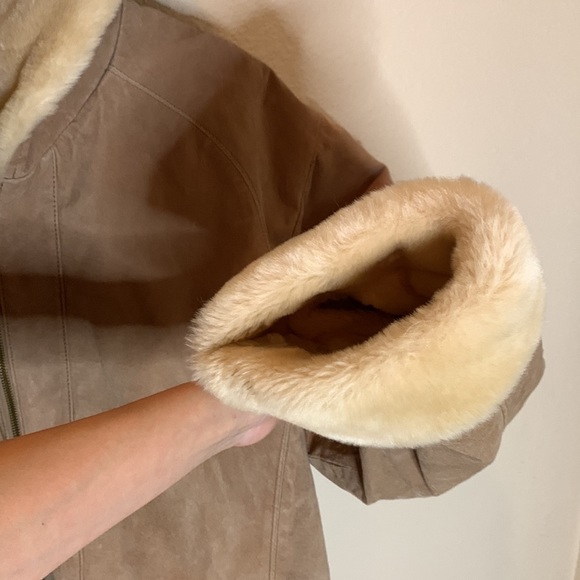 St. John’s Bay Hooded Coat 100% Genuine Leather Faux Fur Size Large - Picture 4 of 8